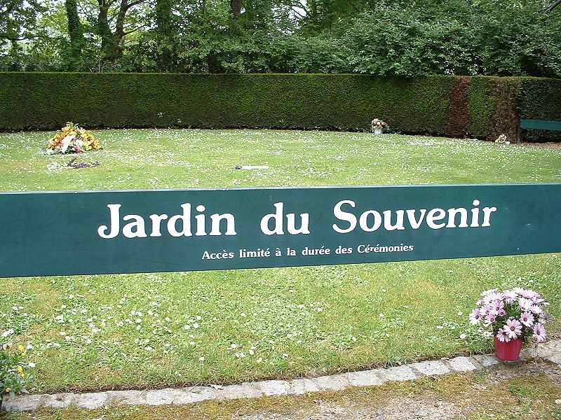 jardin du Souvenir dans un cimetière